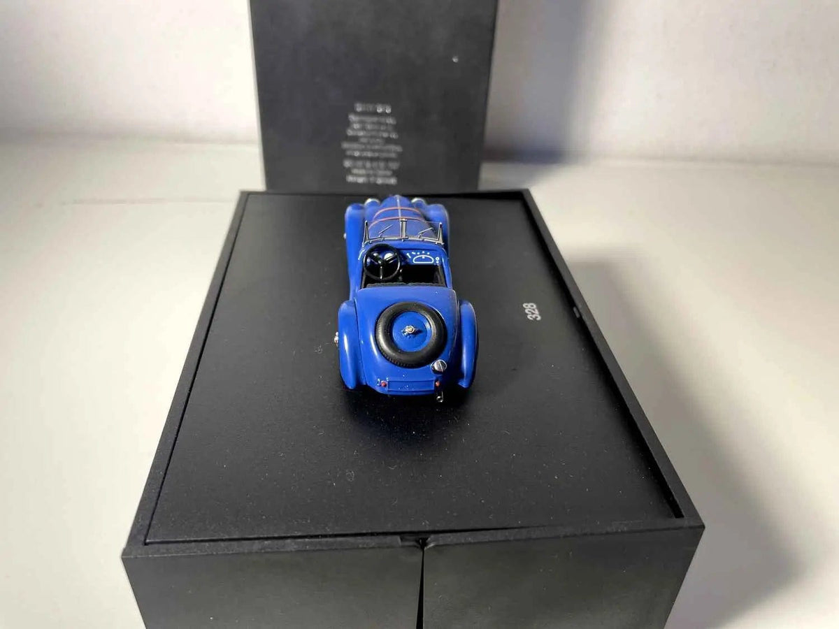 BMW 328 bleue (coffret présentoir noir) Bernard Miniatures