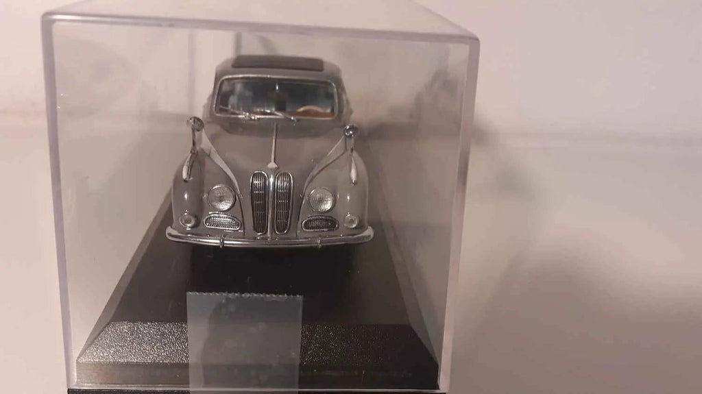 BMW 502 coupé grise (collection Détailcars) Bernard Miniatures