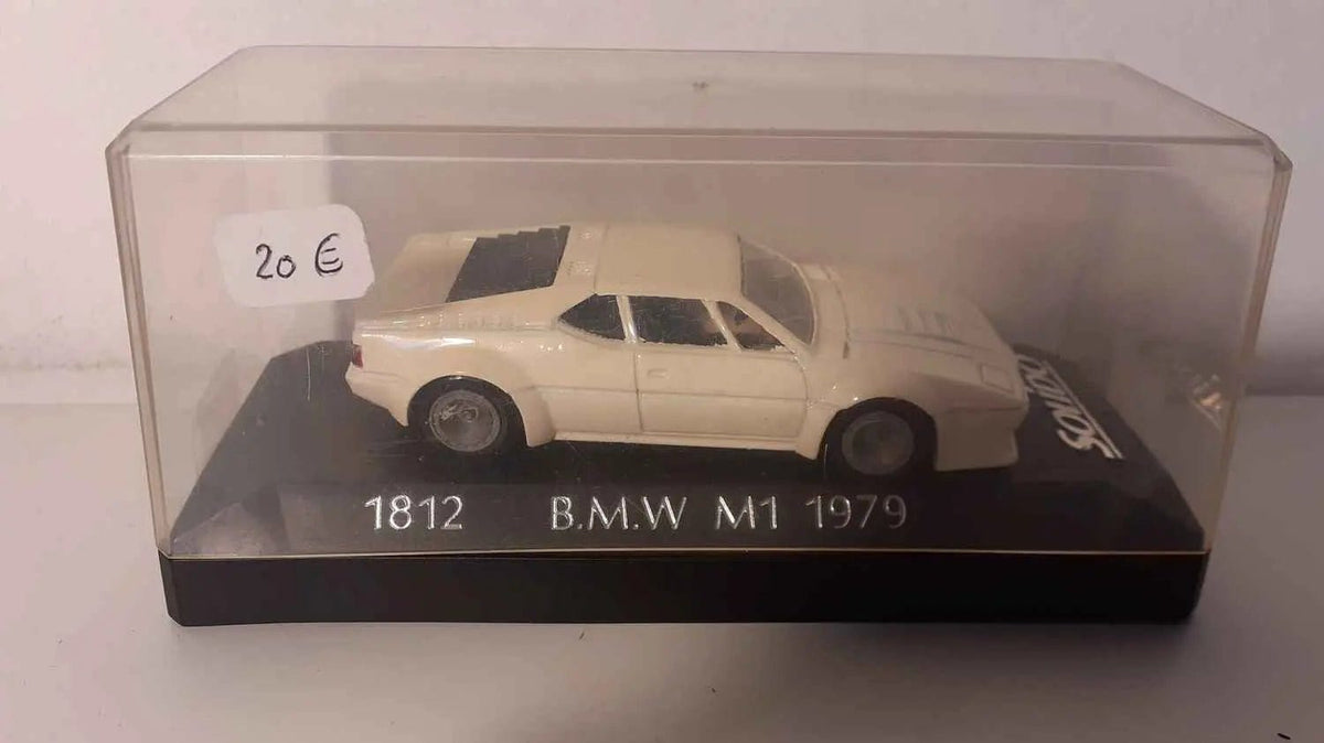 BMW M1 couleur crème de 1979 (Solido référence 1812) Bernard Miniatures