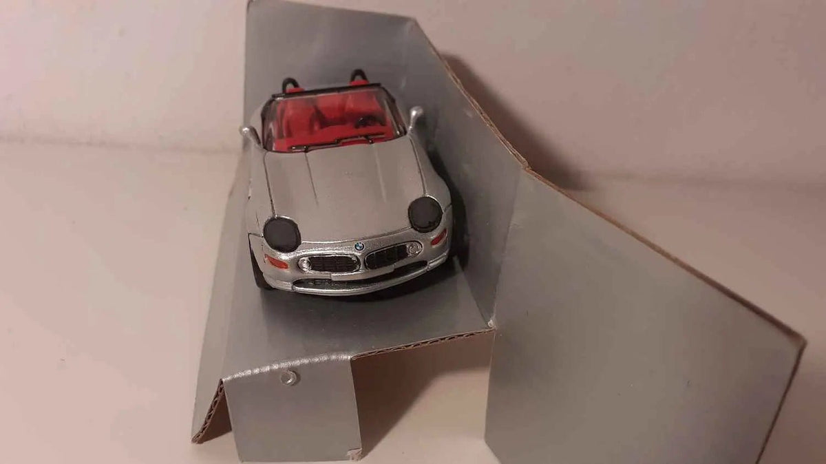 BMW Z8 GRISE Bernard Miniatures