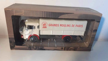 Camion LATIL H14A - H16A plateau bâché Grands moulins de Paris Bernard Miniatures