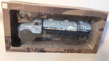 Camion Volvo N88 de 1967 - citerne de lait Mont-Blanc Bernard Miniatures