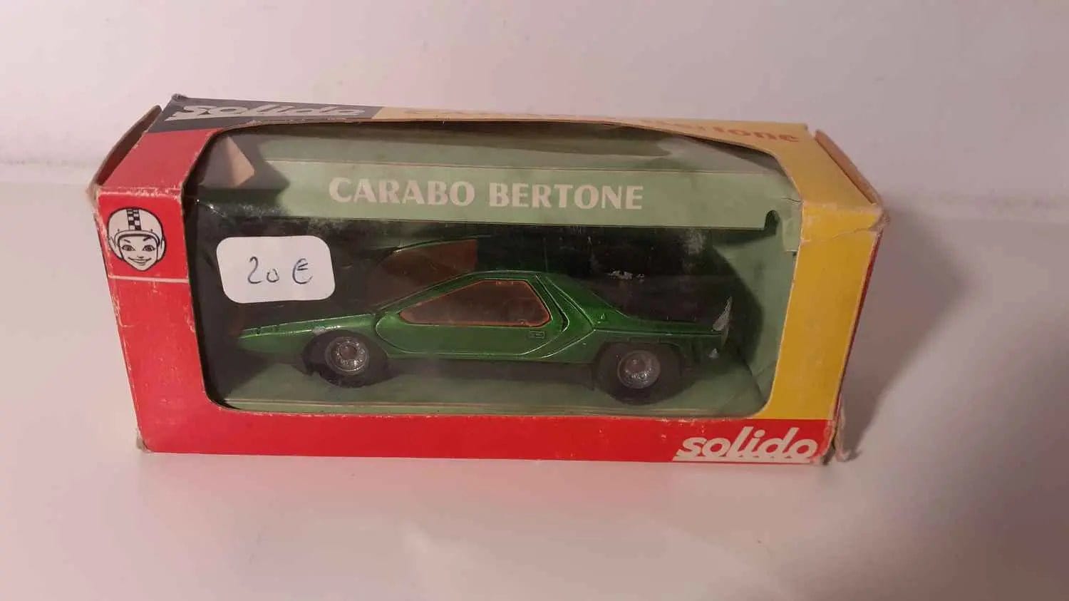 Carabo Bertone verte de 1968 (Solido) Bernard Miniatures