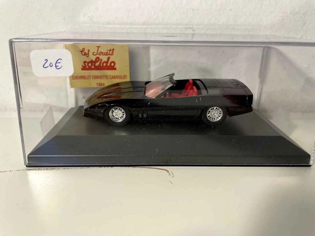 Chevrolet Corvette cabriolet noire de 1984 (voiture américaine) Bernard Miniatures