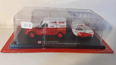 Citroën 2 CV le grand cirque de France Bernard Miniatures
