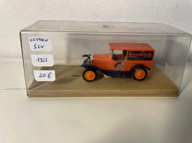 Citroën 5 CV orange avec publicité GOODRICH (Eligor) Bernard Miniatures