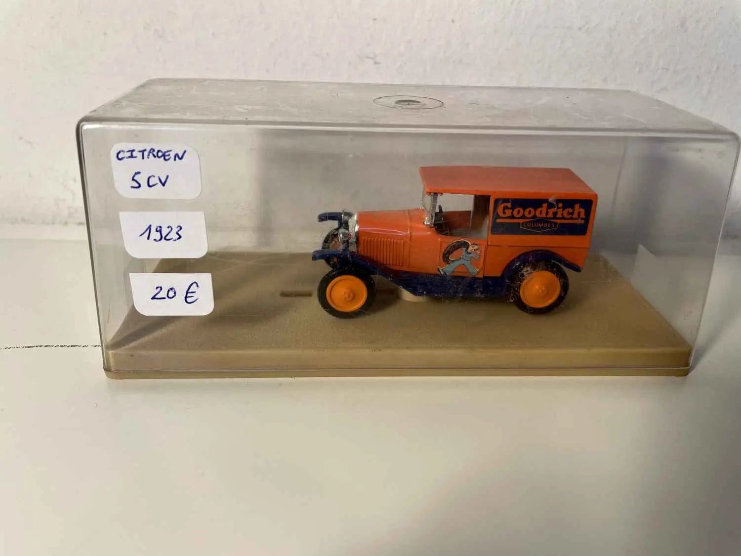 Citroën 5 CV orange avec publicité GOODRICH (Eligor) Bernard Miniatures