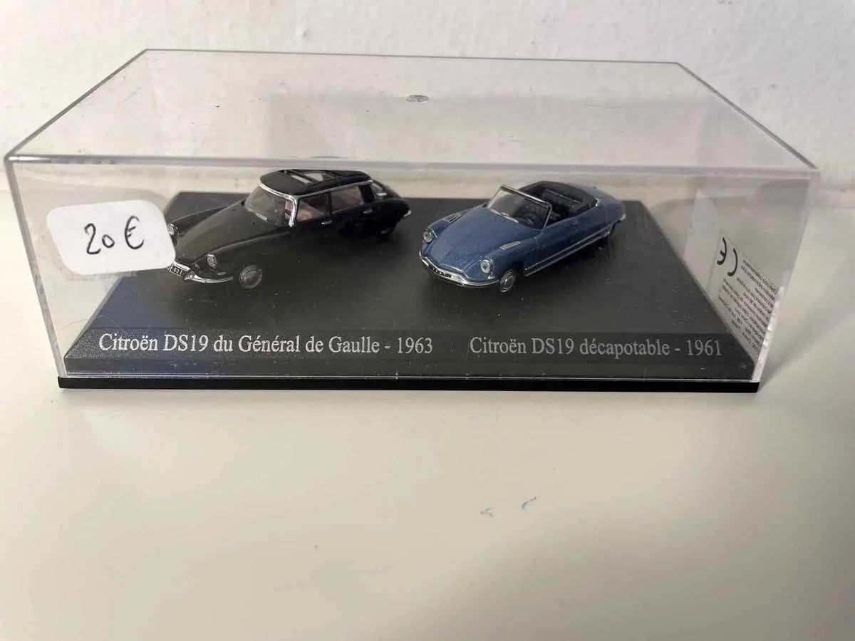 Citroën DS 19 du Général De Gaulle noire de 1963 + Citroën DS19 décapotable bleue de 1961 (Echelle HO) Bernard Miniatures