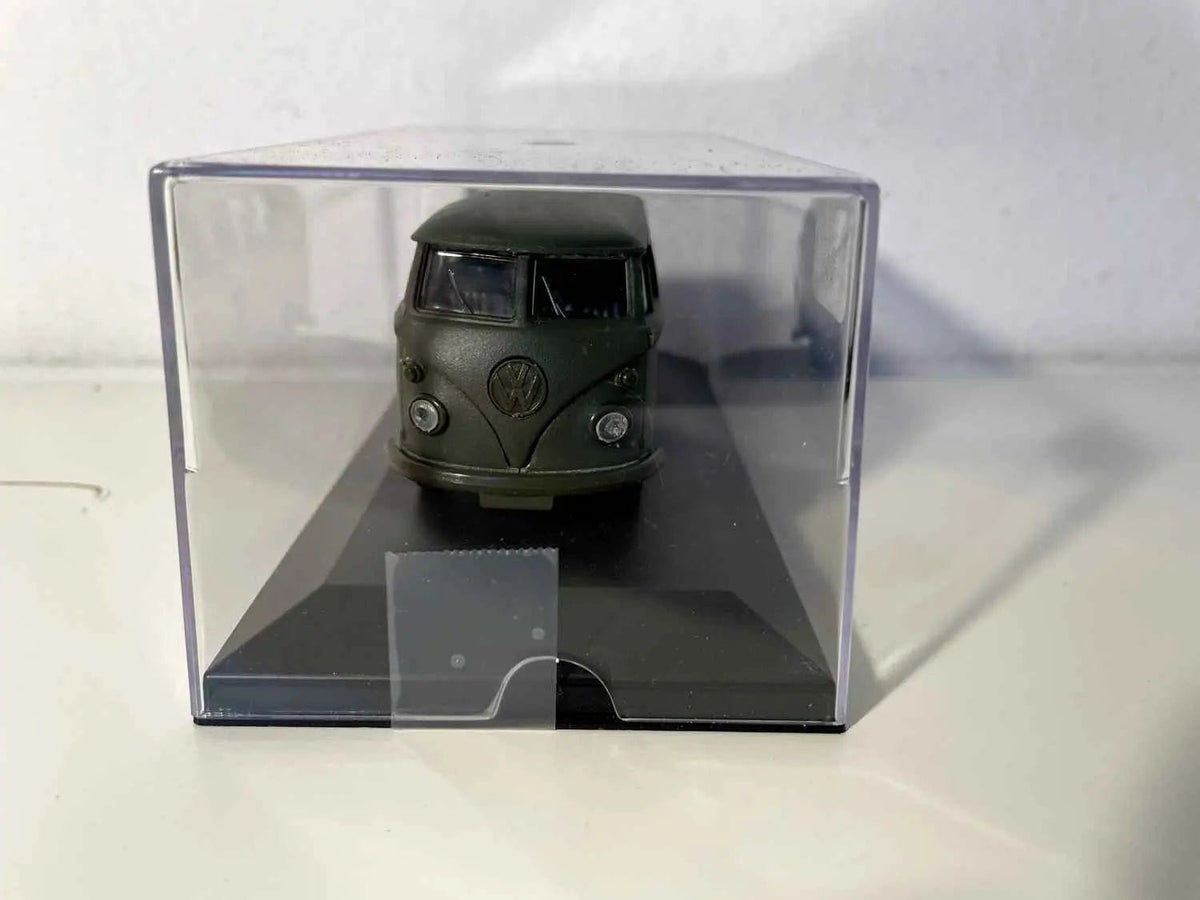 Combi Volkswagen militaire (collection Solido) Bernard Miniatures