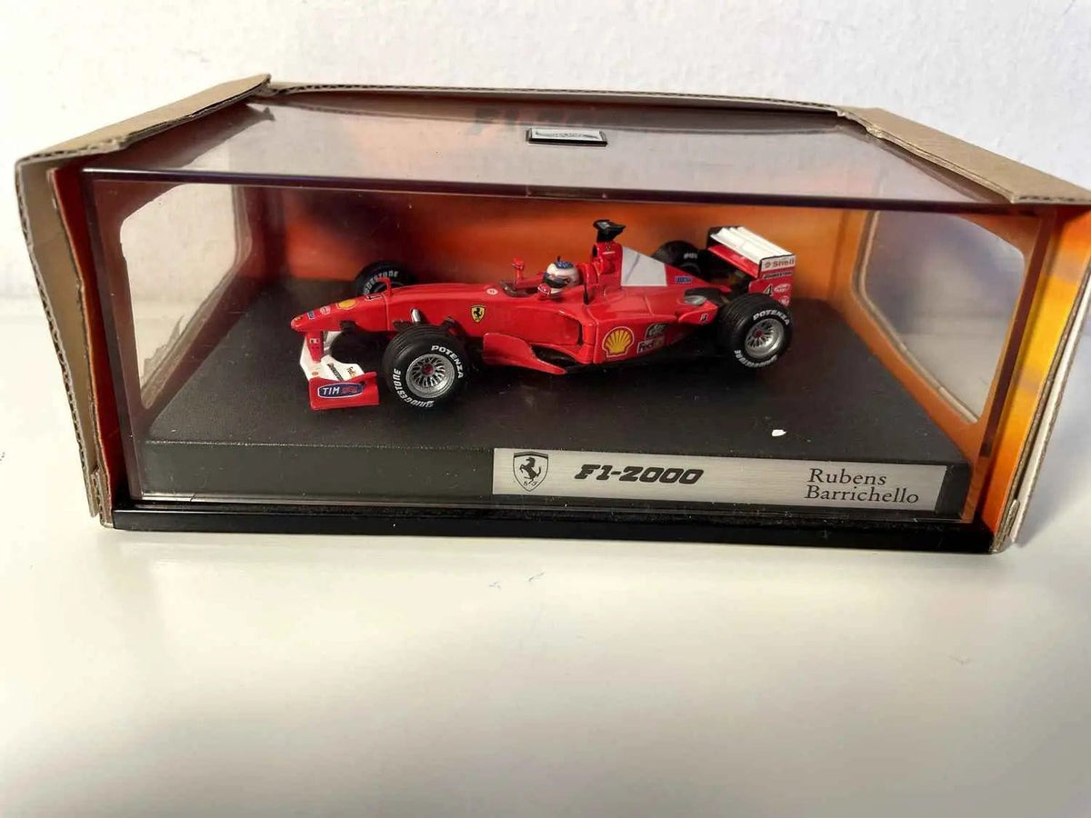 Ferrari rouge de FORMULE 1 numéro 4 (Rubens Barrichello) Bernard Miniatures
