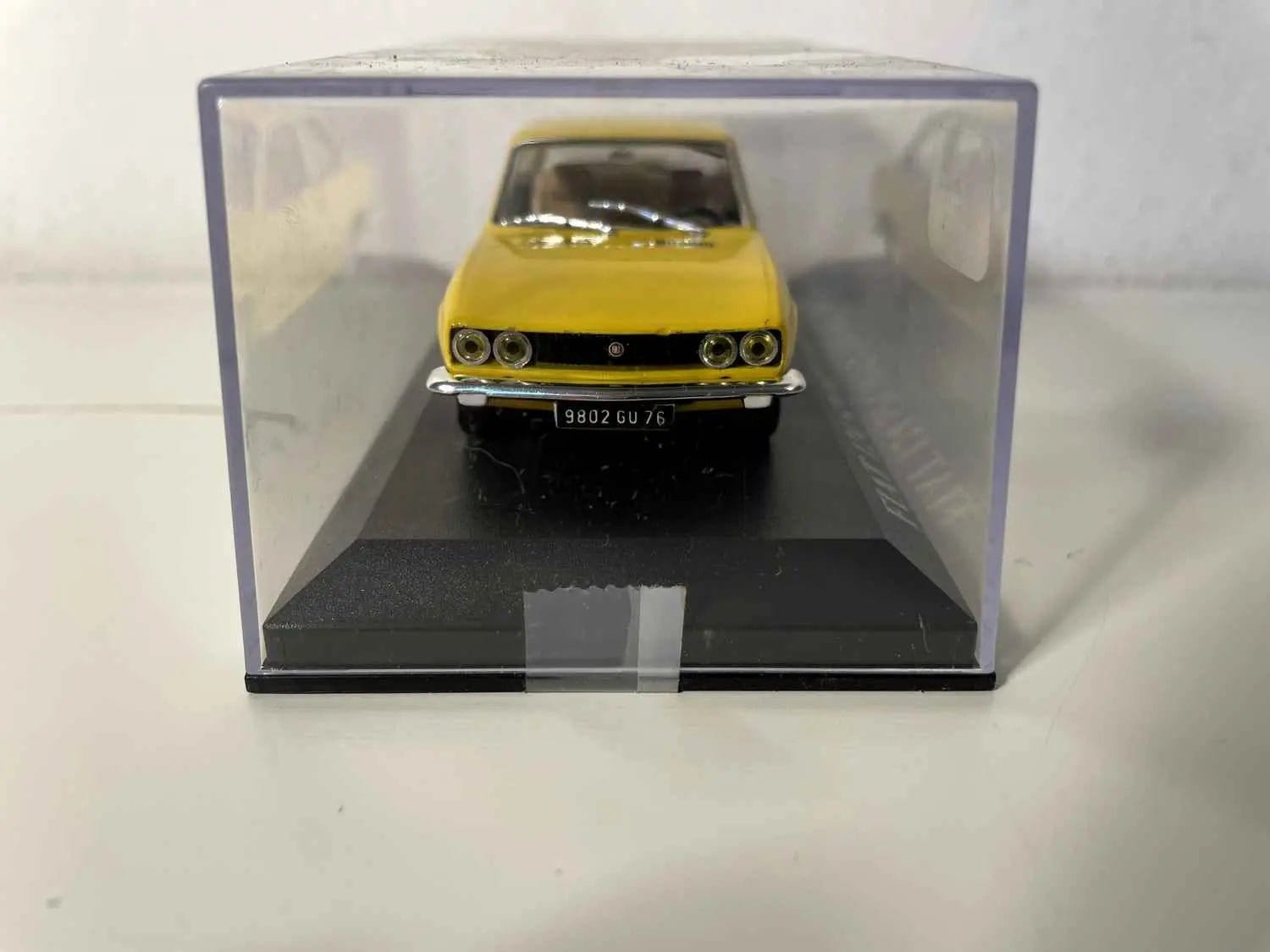 Fiat 124 sport coupé jaune de 1971 Bernard Miniatures