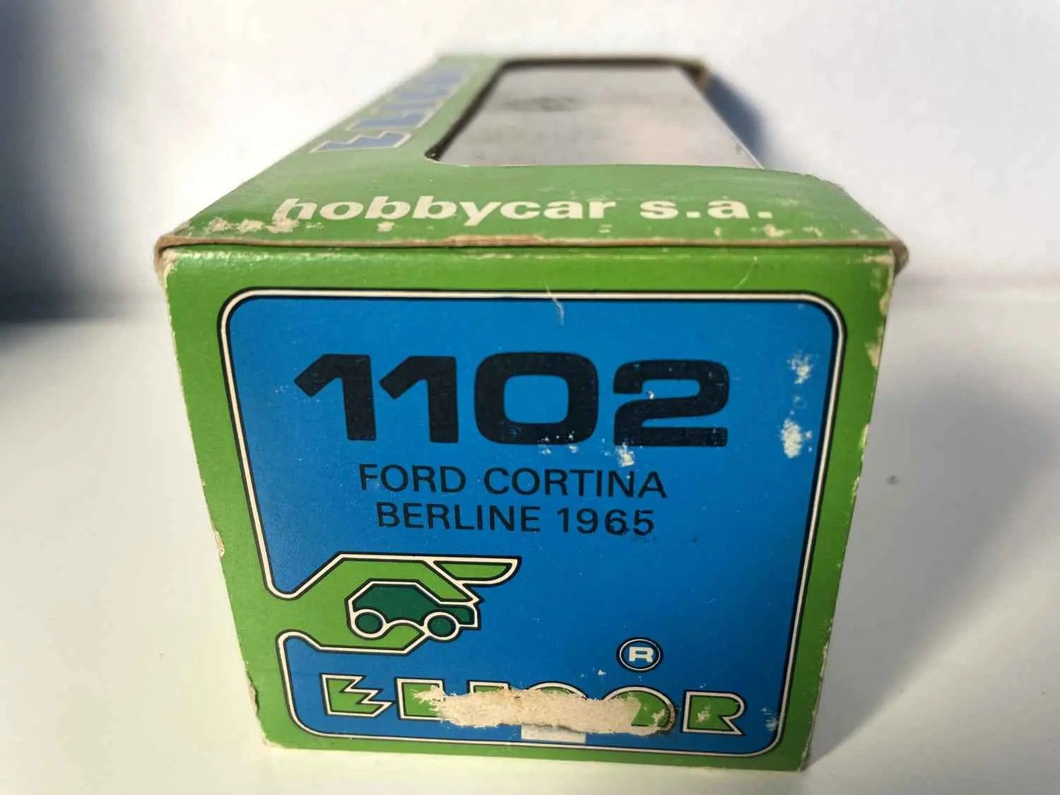 Ford Cortina berline noire de 1965 (Eligor) Bernard Miniatures