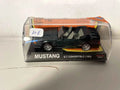 Ford Mustang G.T. convertible verte foncée de 1989 (voiture américaine) Bernard Miniatures