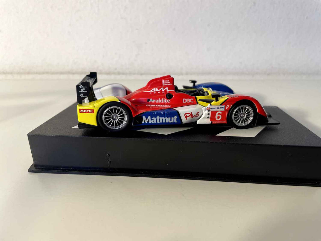 Oréca 01 AIM blauw, rood, geel en wit nummer 6 - 24 uur van Le Mans 2010