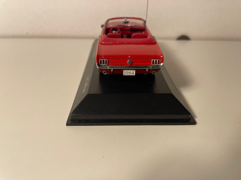 Ford Mustang Cabriolet rout 1964 - MINICHAMPS (amerikanescht Auto)