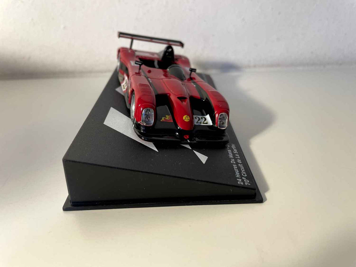 Panoz Roadster LMP01 vermelho e preto número 22 - 24 Horas de Le Mans 2002