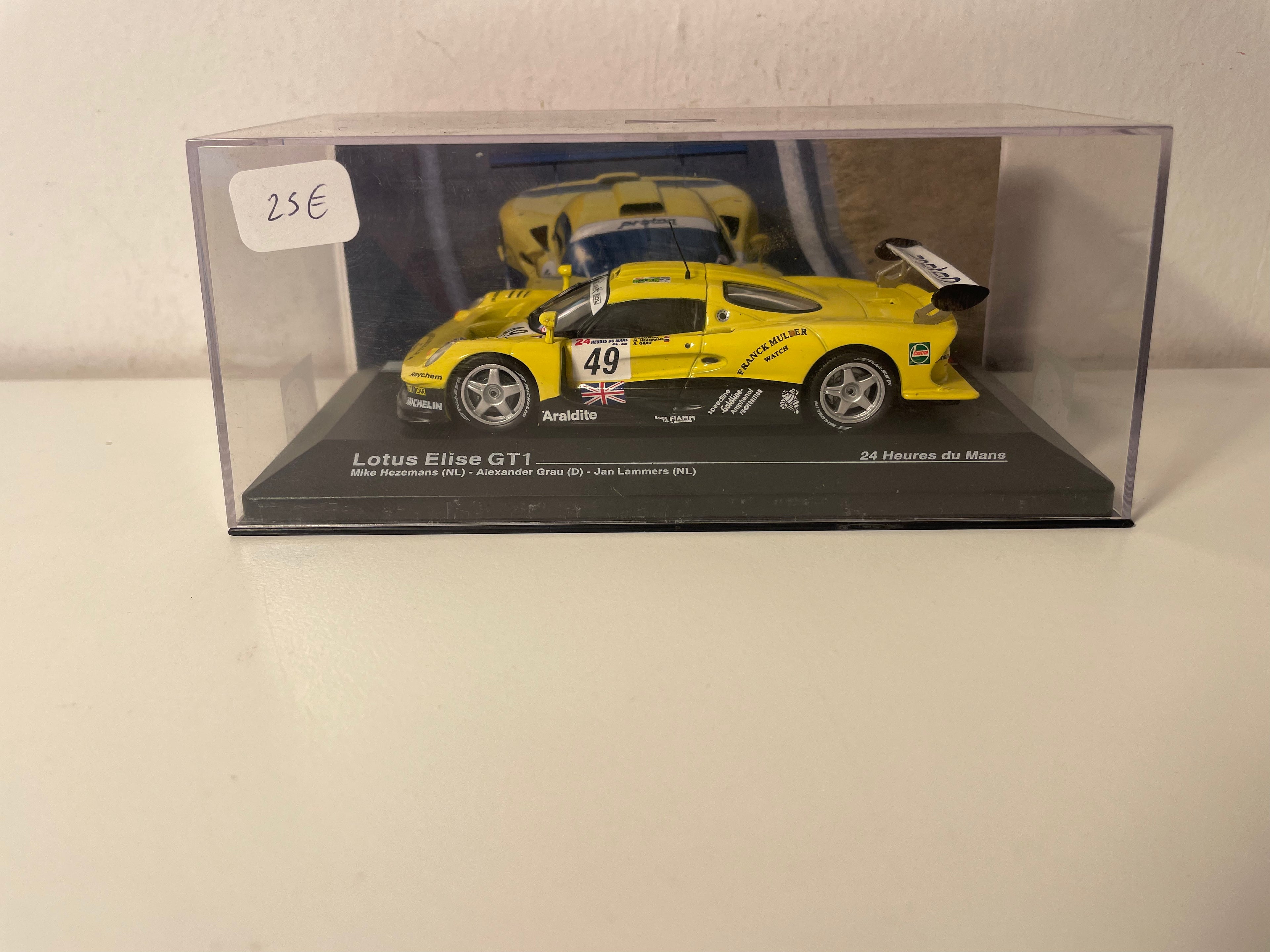 Lotus Elise GT1 giel Nummer 49 - 24 Stonnen vum Mans 1997