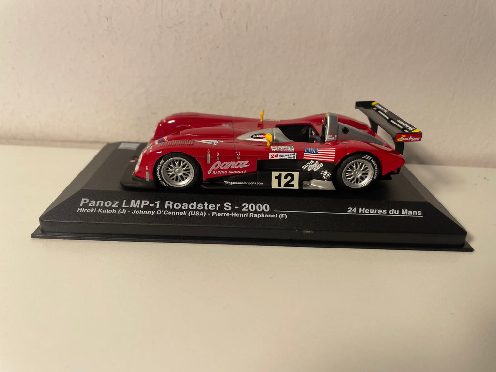 Panoz LMP-1 Roadster S número rojo 12 (24 Horas de Le Mans 2000)