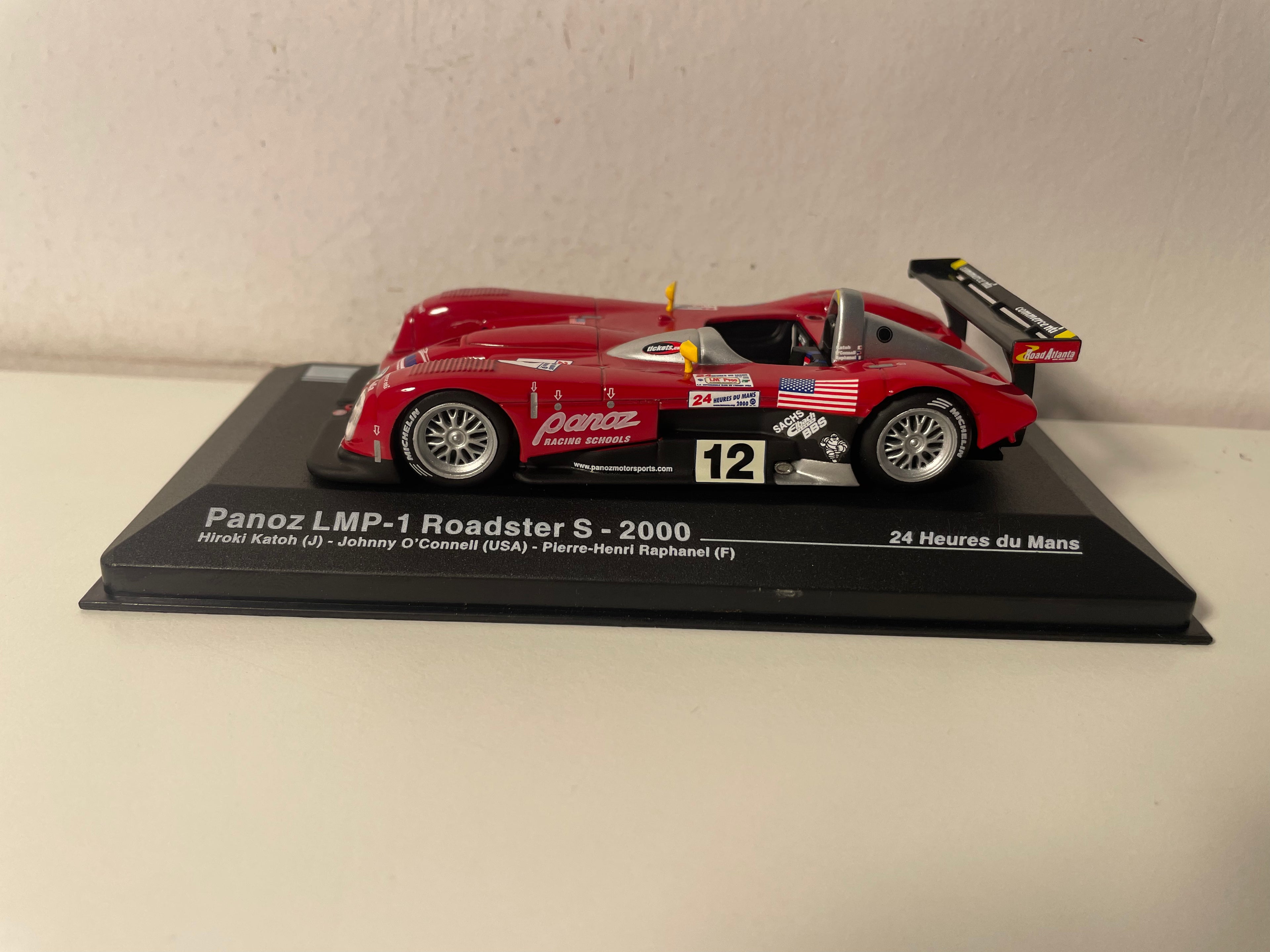 Panoz LMP-1 Roadster S número rojo 12 (24 Horas de Le Mans 2000)