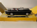 Chrysler C-300 noire de 1955 - CityCruiser (voiture américaine)