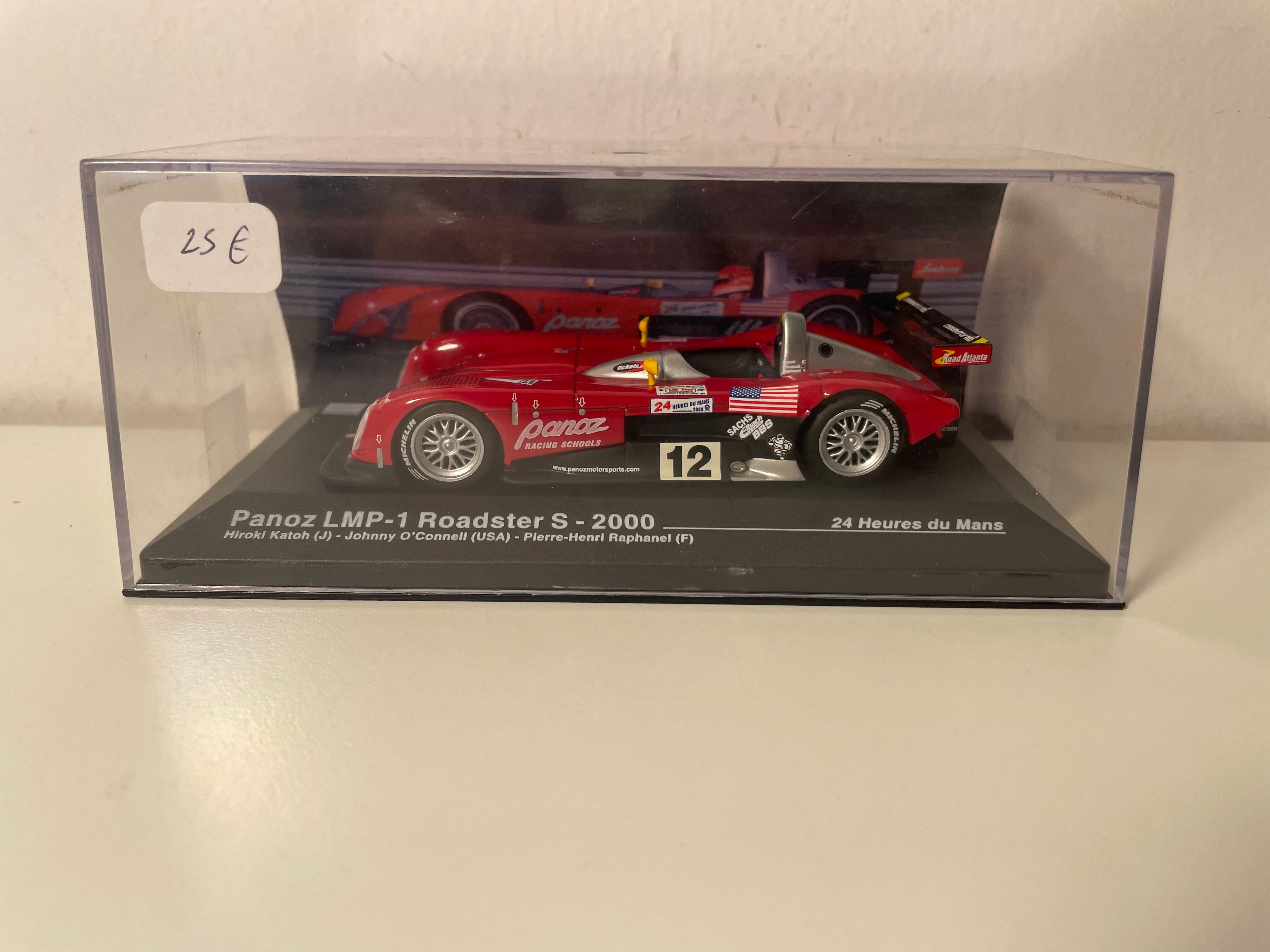 Panoz LMP-1 Roadster S número rojo 12 (24 Horas de Le Mans 2000)