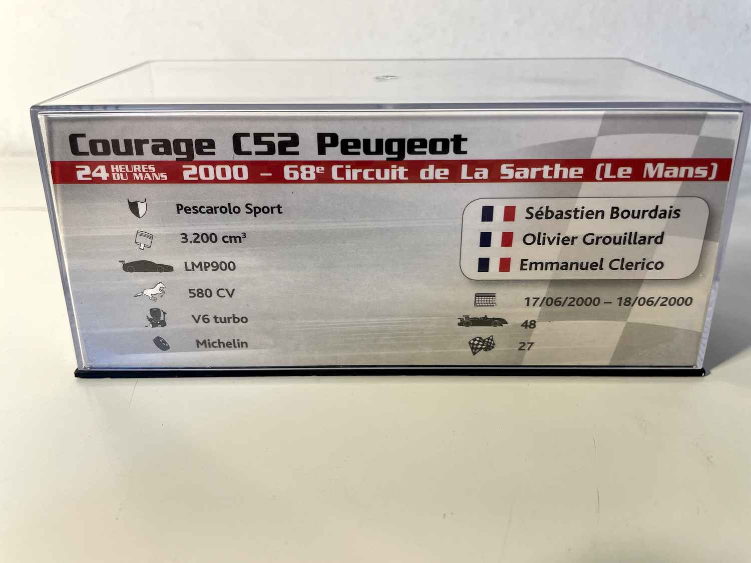 Courage C52 Peugeot gréng a rout Nummer 16 - 24 Stonnen vum Mans 2000