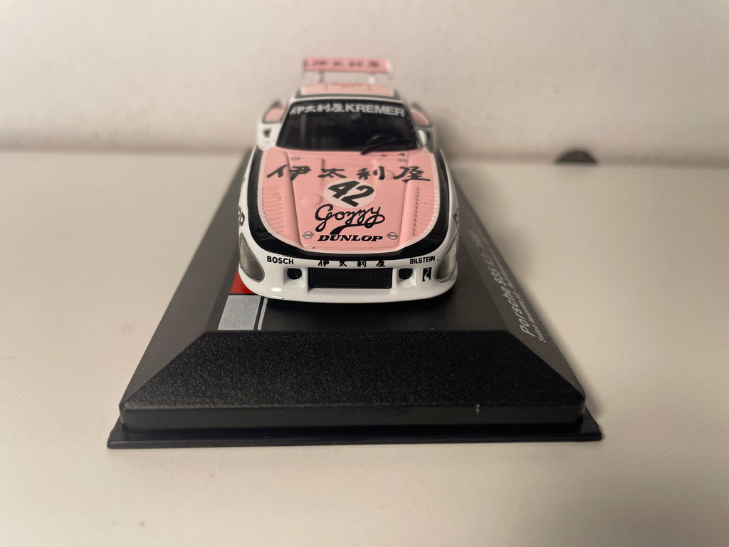 Porsche 935 K3 pink and white number 42 - 24 hours of Le Mans 1980