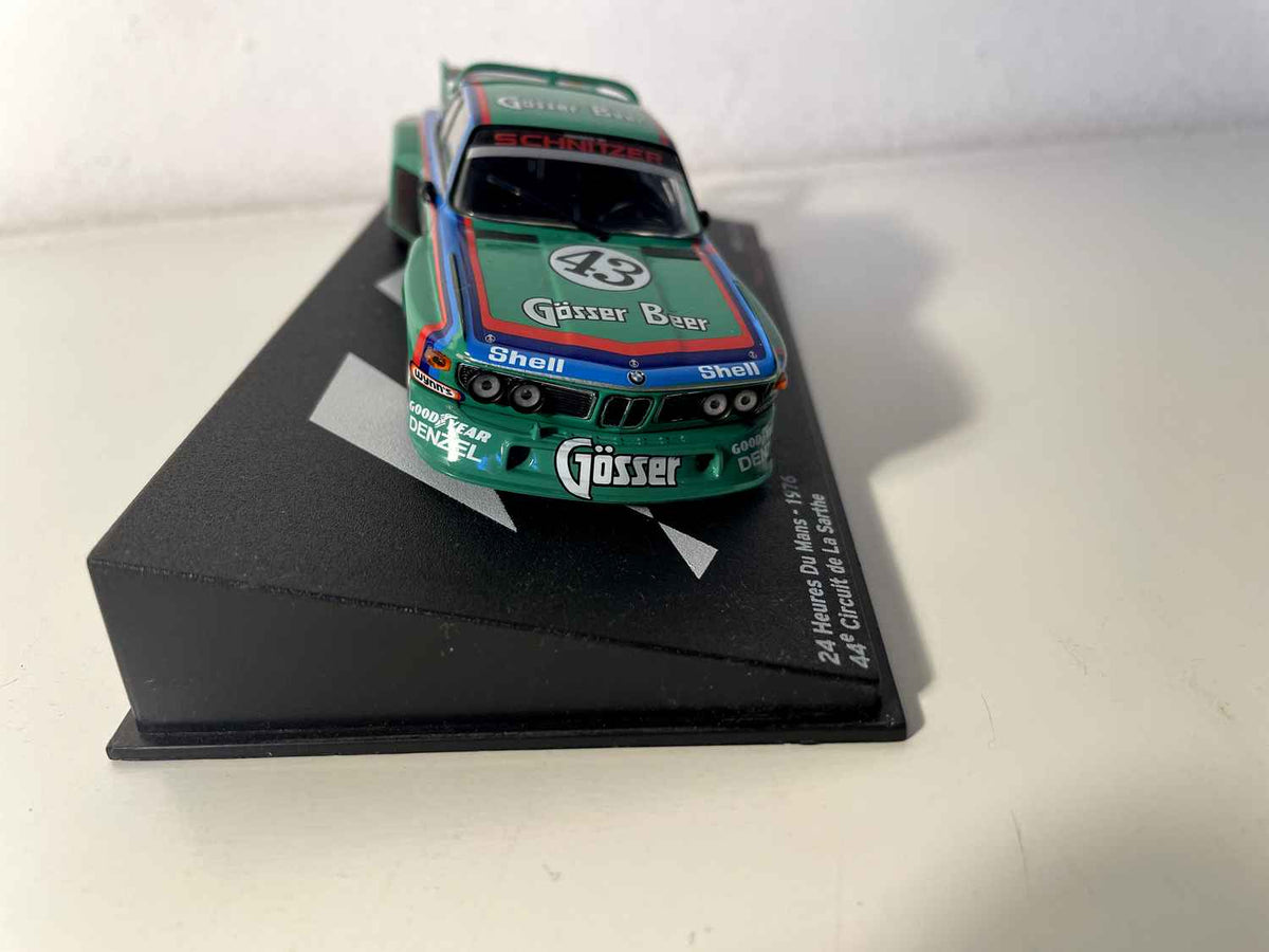 BMW 3.5 CLS verde, rojo y azul número 43 - 24 horas de Le Mans de 1976