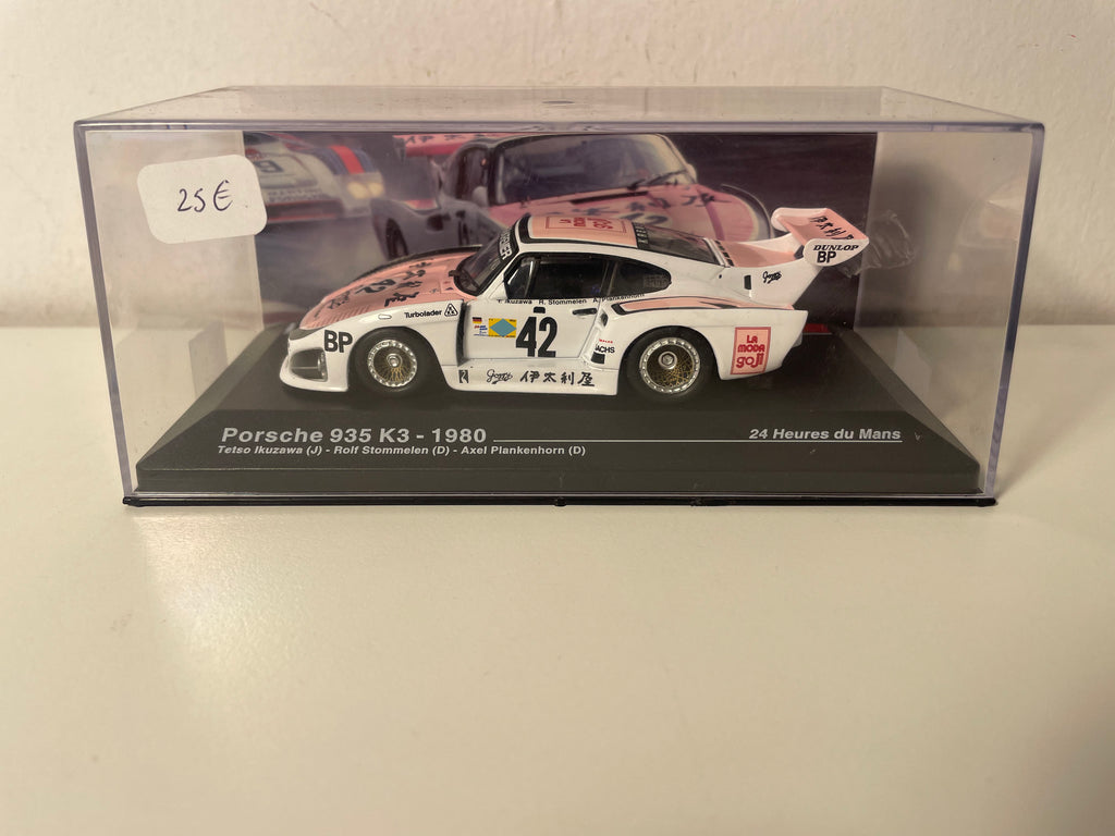 Porsche 935 K3 pink and white number 42 - 24 hours of Le Mans 1980
