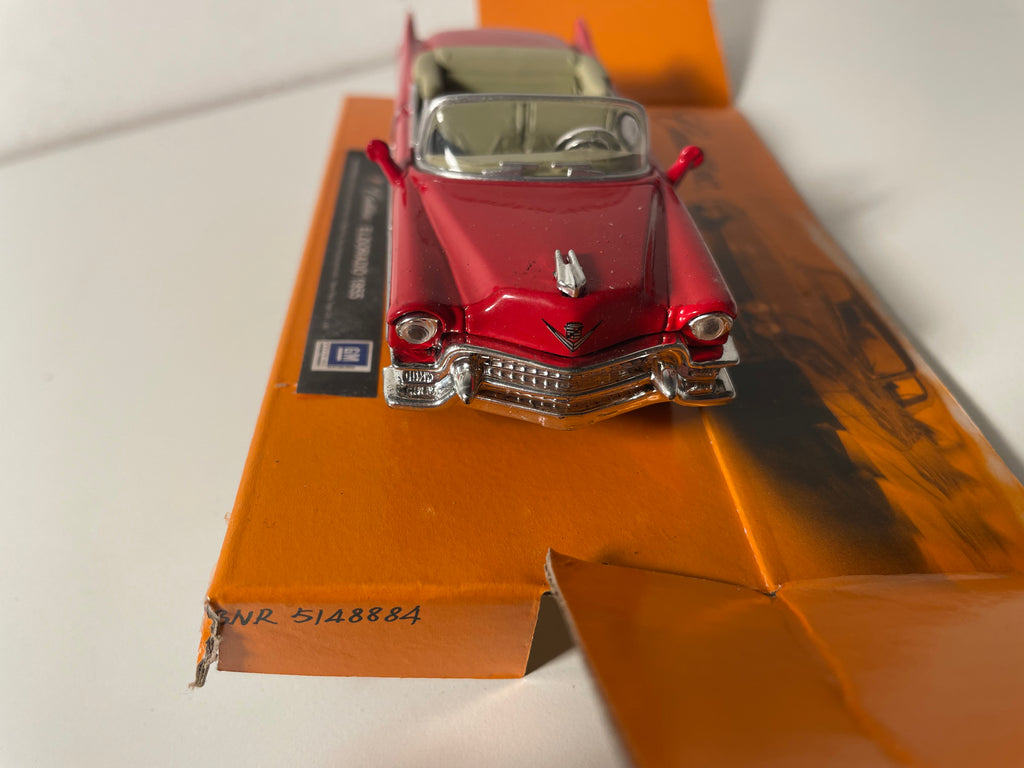 Cadillac Eldorado roude vum 1955 - CityCruiser (amerikaneschen Auto)