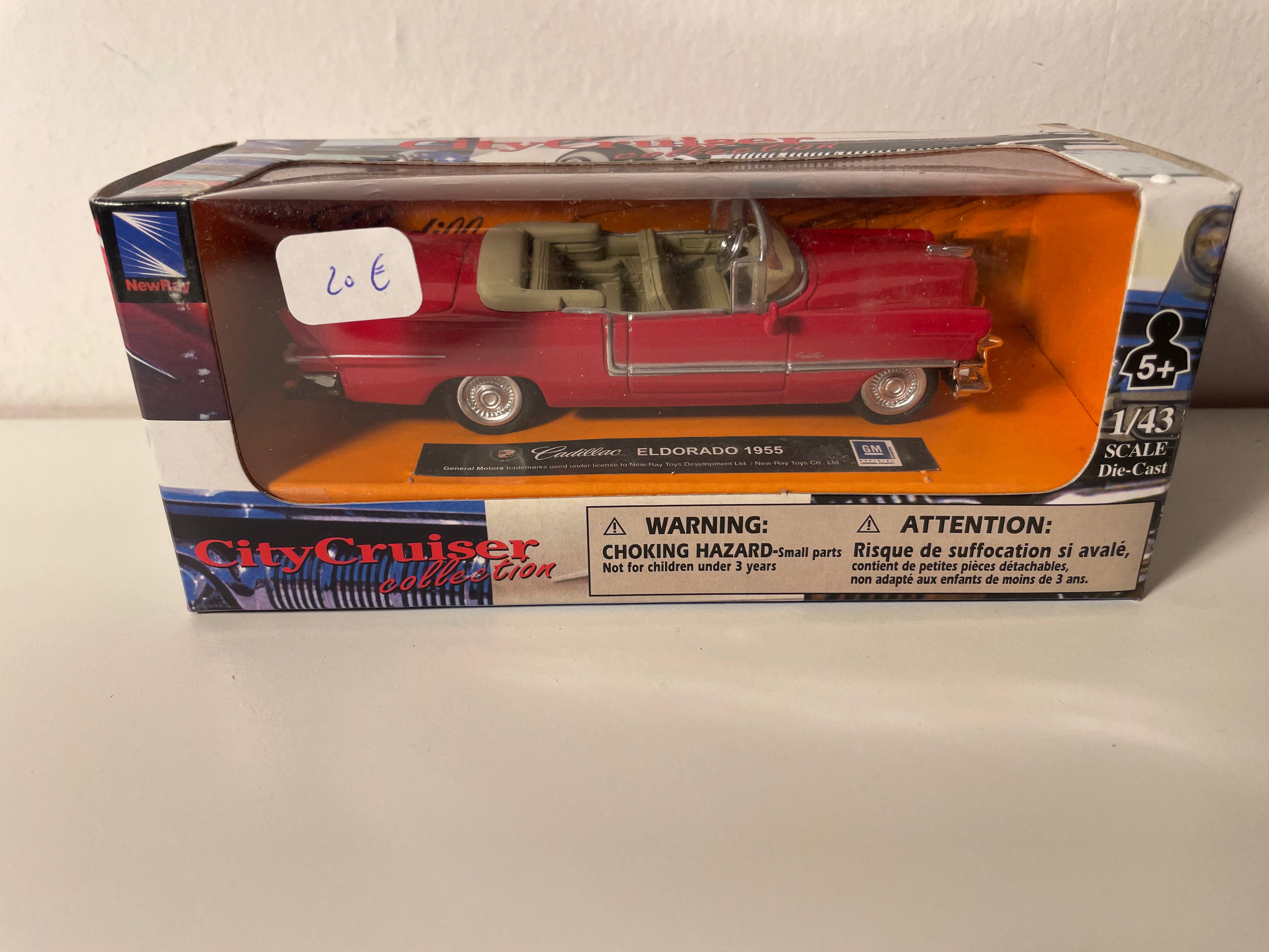 Cadillac Eldorado roude vum 1955 - CityCruiser (amerikaneschen Auto)
