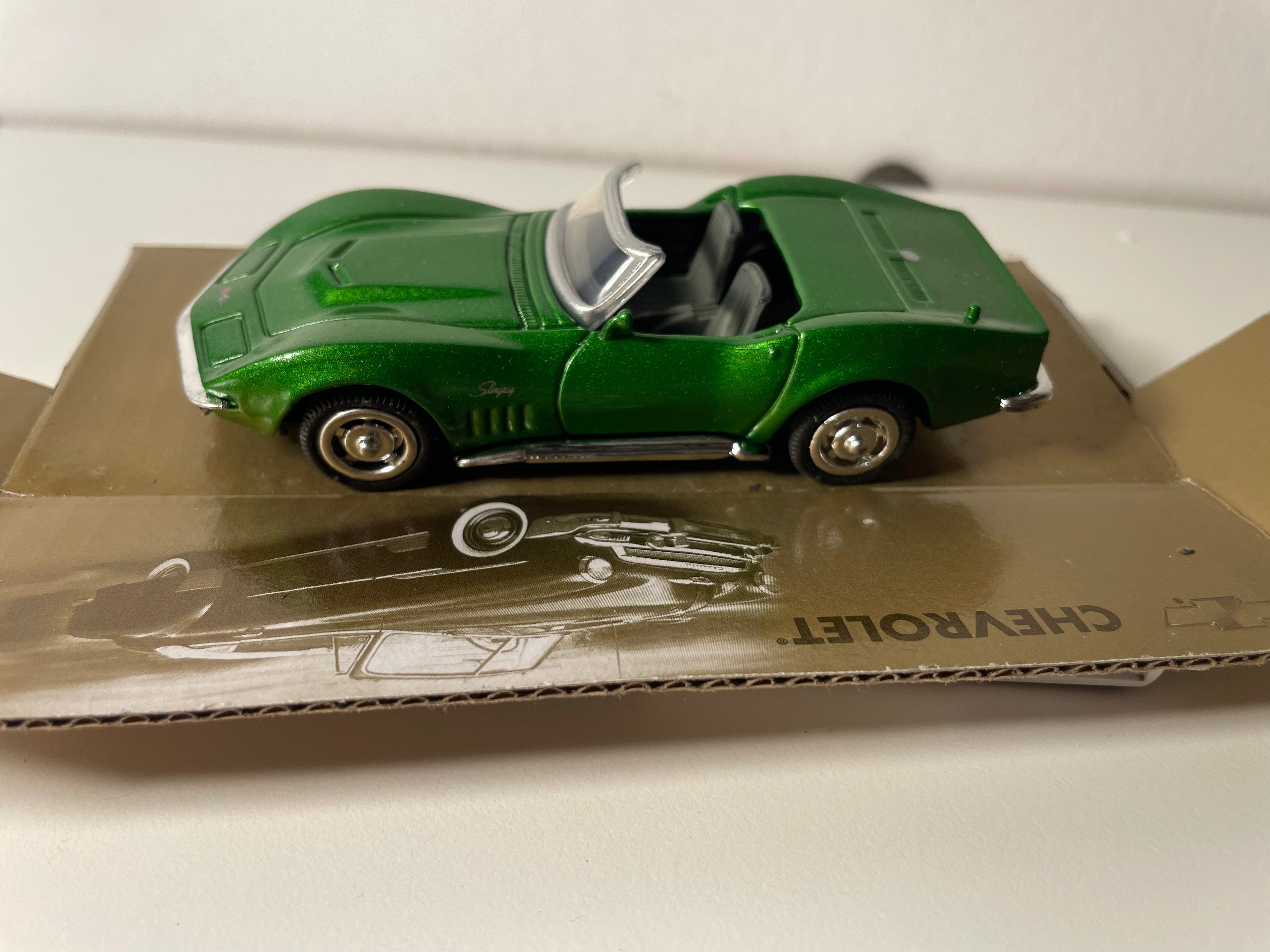 1969 Green Chevrolet Corvette - CityCruiser (American car)