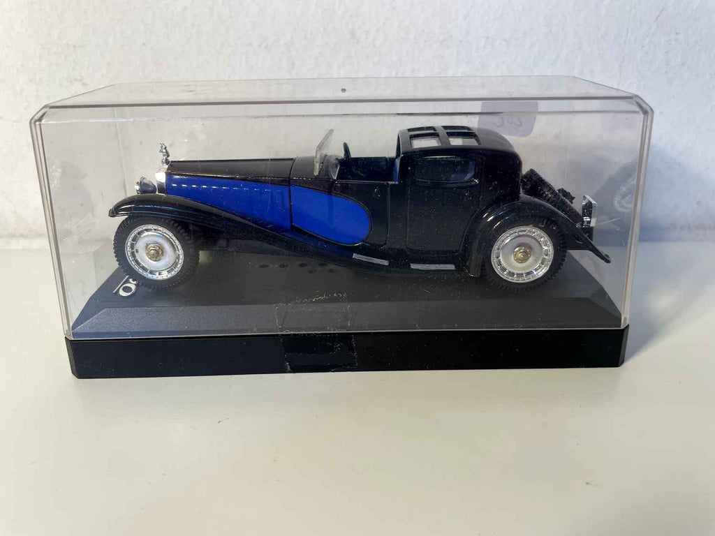 Black -Blue Bugatti Royal und Blue (Solido Referenz 4036)