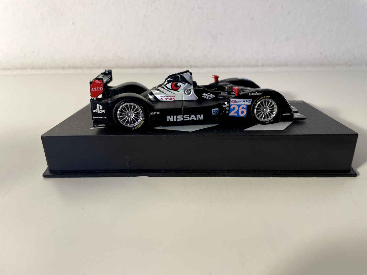 Oréca 03 Nissan schwaarz Nummer 26 - 24 Stonnen vum Le Mans 2011