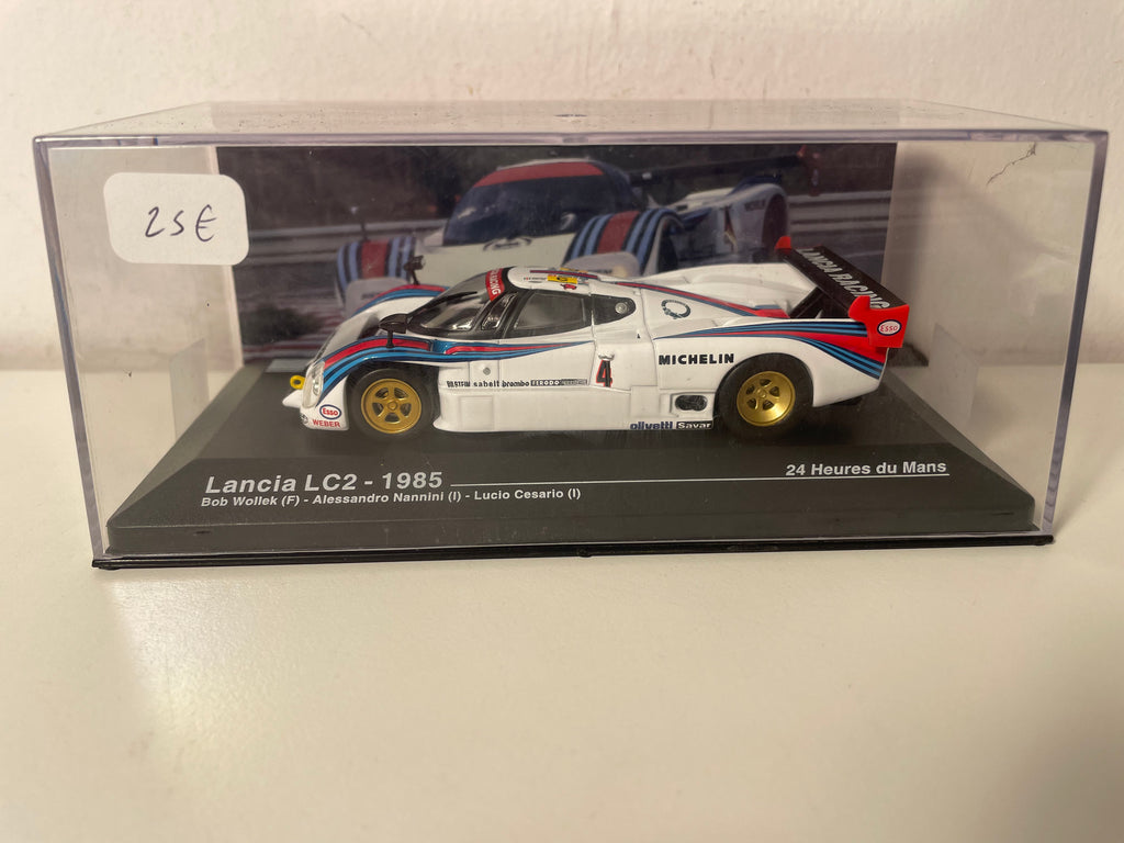 Lancia LC2 White, Blue und Rote Nummer 4 (24 Stunden von Le Mans im Jahr 1985)