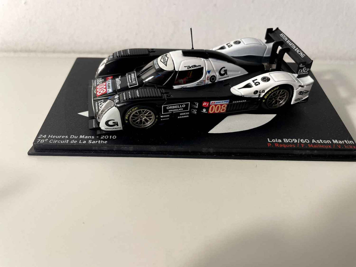 Lola B09/60 Aston Martin biało-czarna - 24 godziny Le Mans 2010