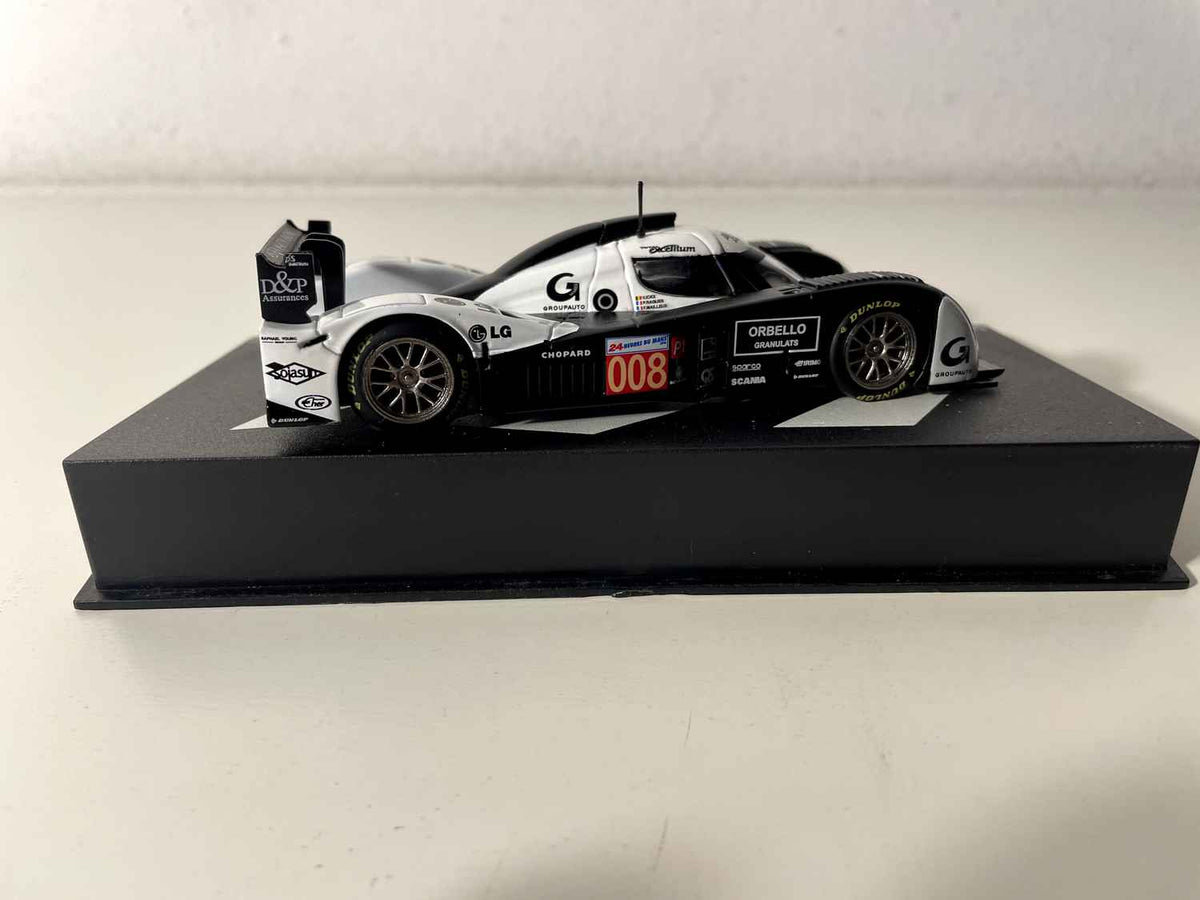 Lola B09/60 Aston Martin biało-czarna - 24 godziny Le Mans 2010