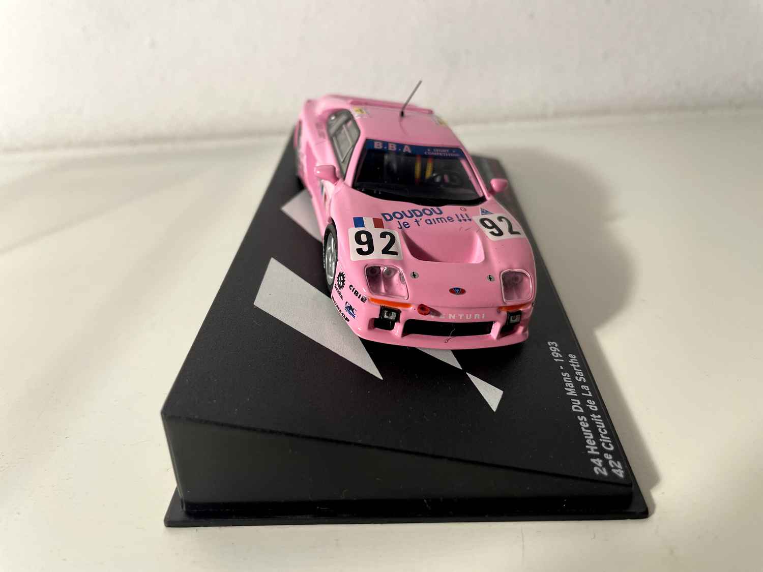 Venturi 500 LM pink number 92 - 24 hours of Le Mans 1993