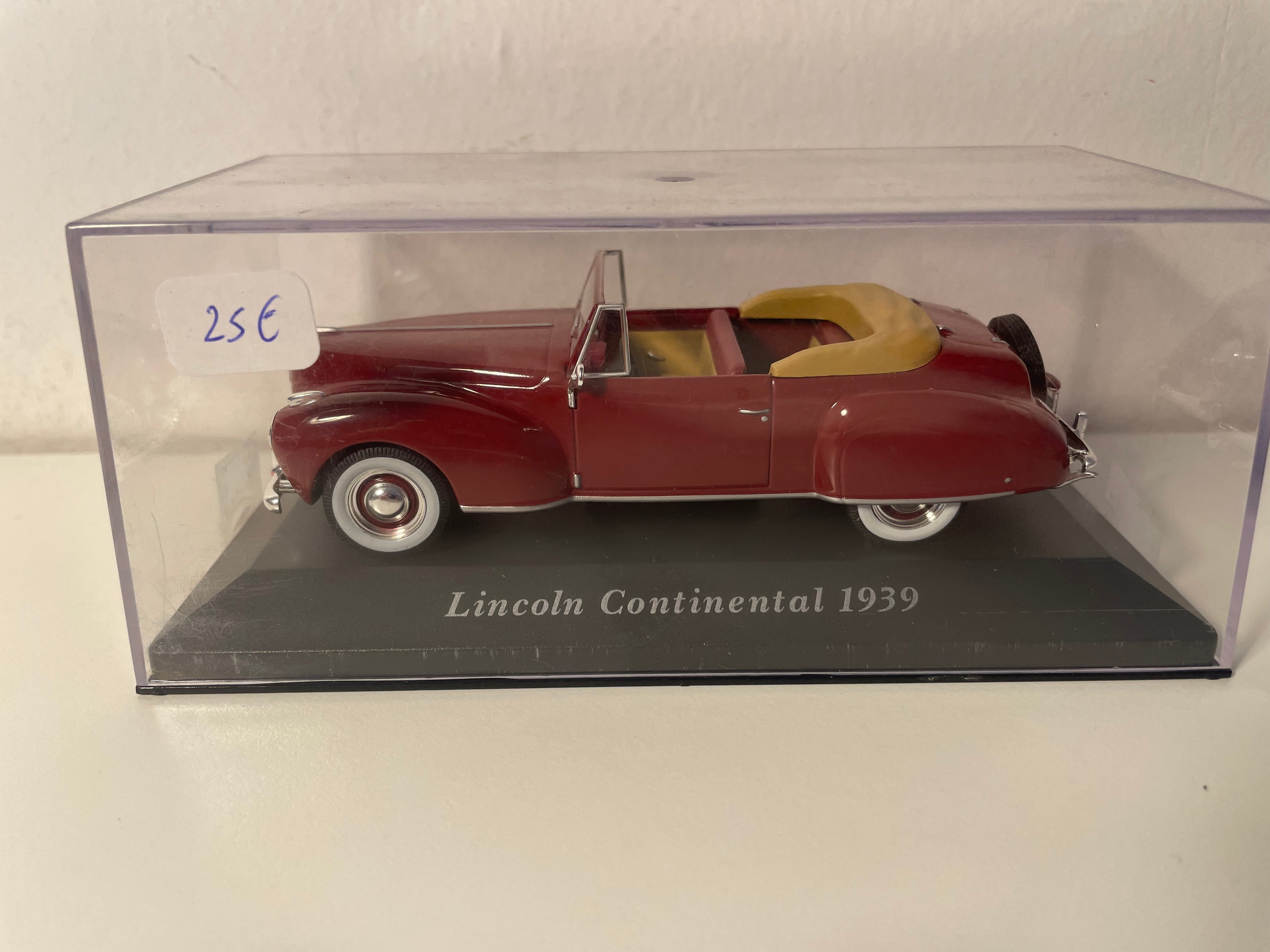 1939 Bordeaux Lincoln Continental (American Car)