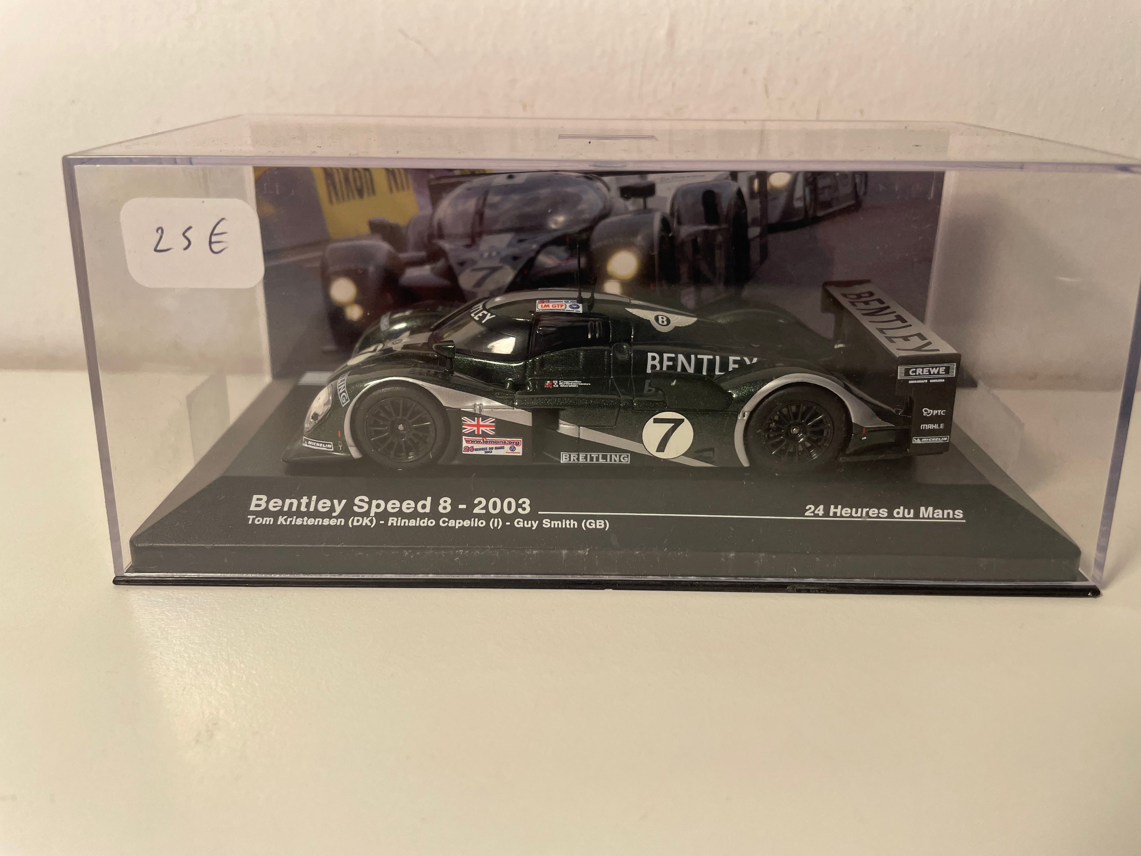 Dark green Bentley Speed 8 number 7 (2003 24 Hours of Le Mans)