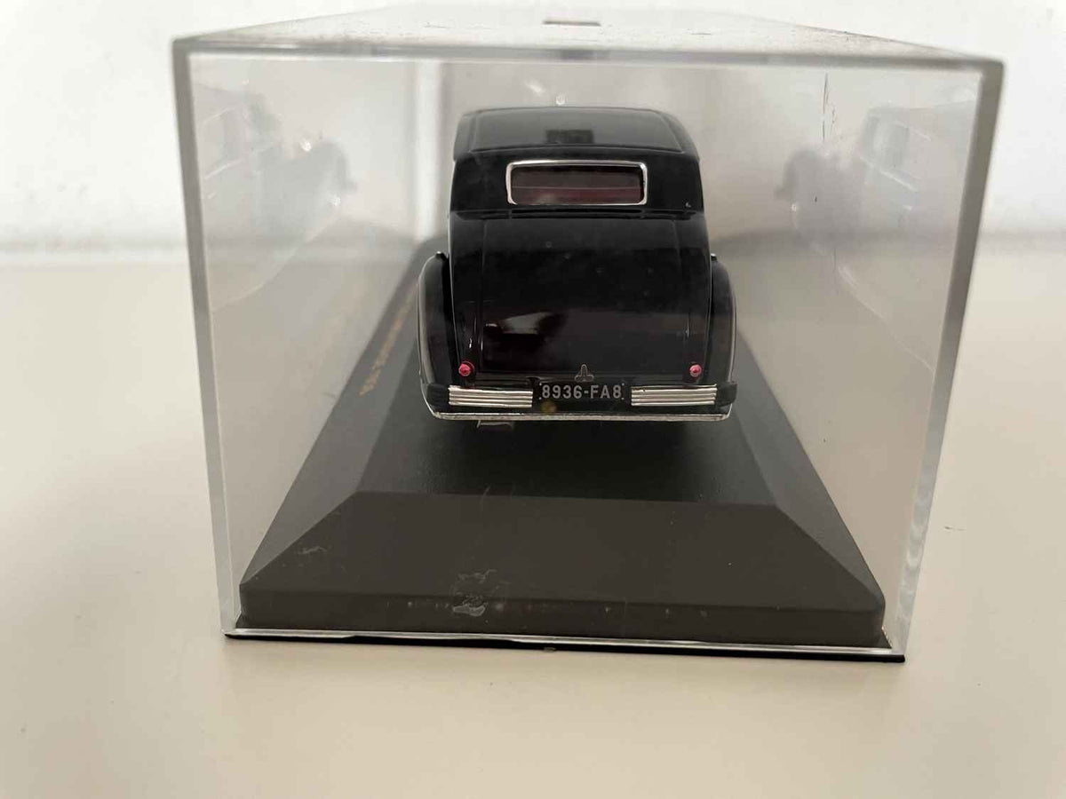 Voisin C28 Ambassade noire de 1936 (IXO)