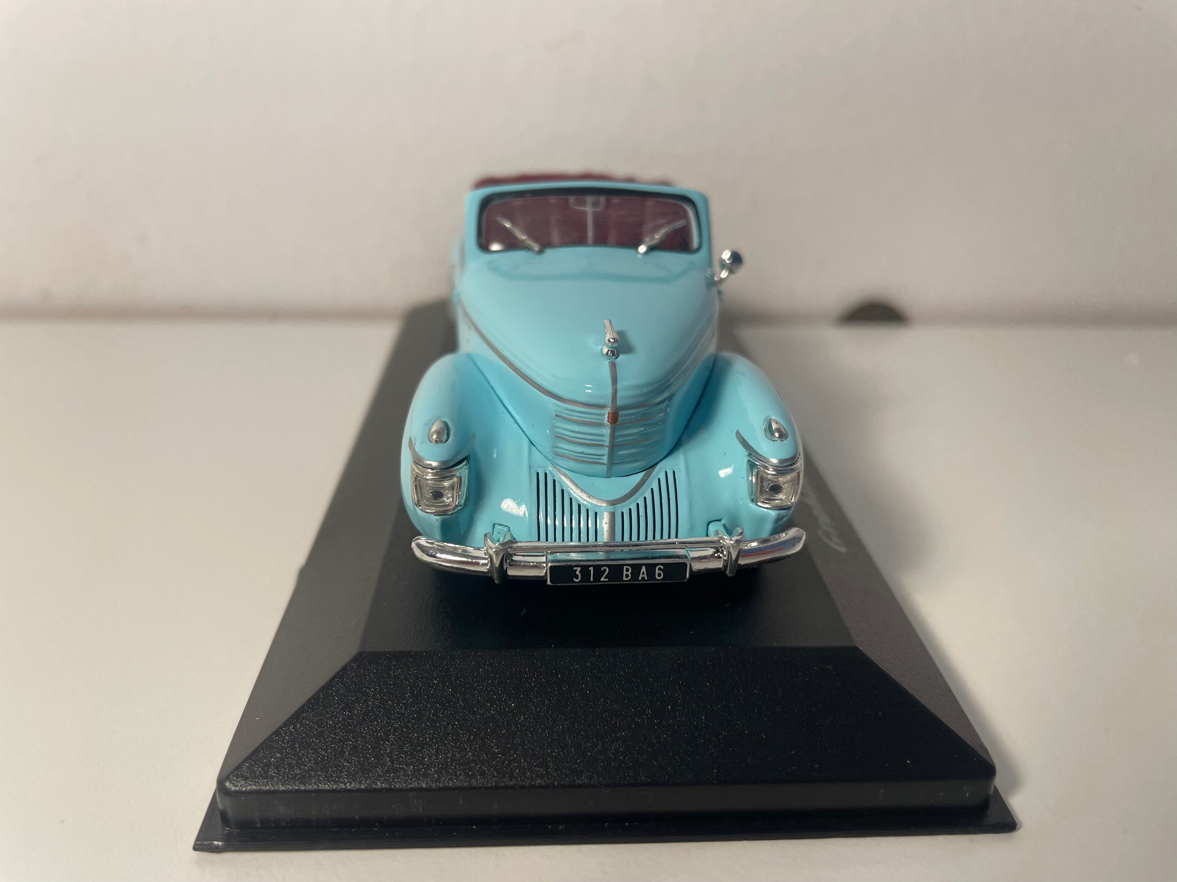 1939 Graham Paige Roadster Light Blue (American Car)