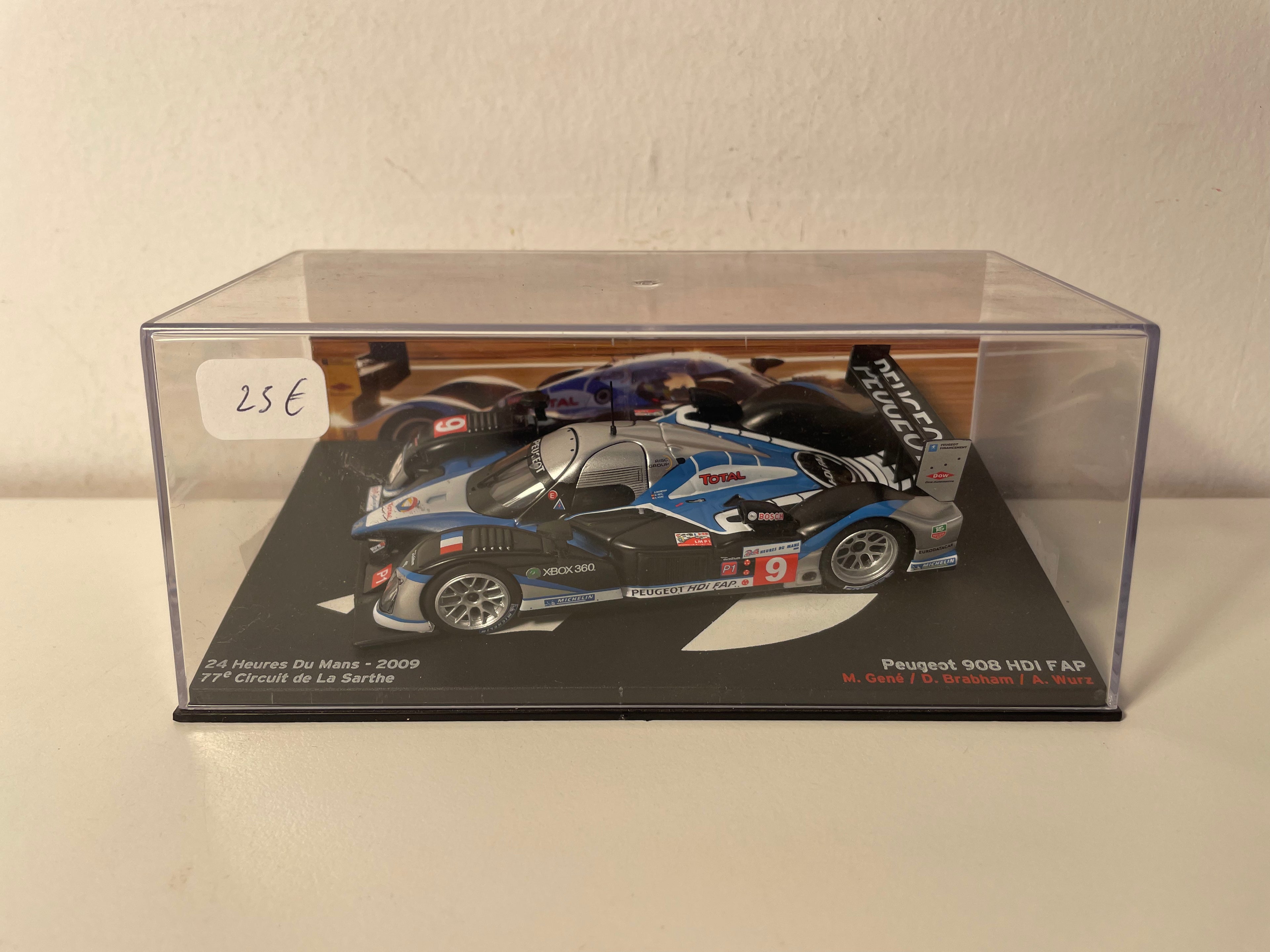 Peugeot 908 HDi FAP bleue, noire, blanche et grise numéro 9 - 24 heures du Mans de 2009