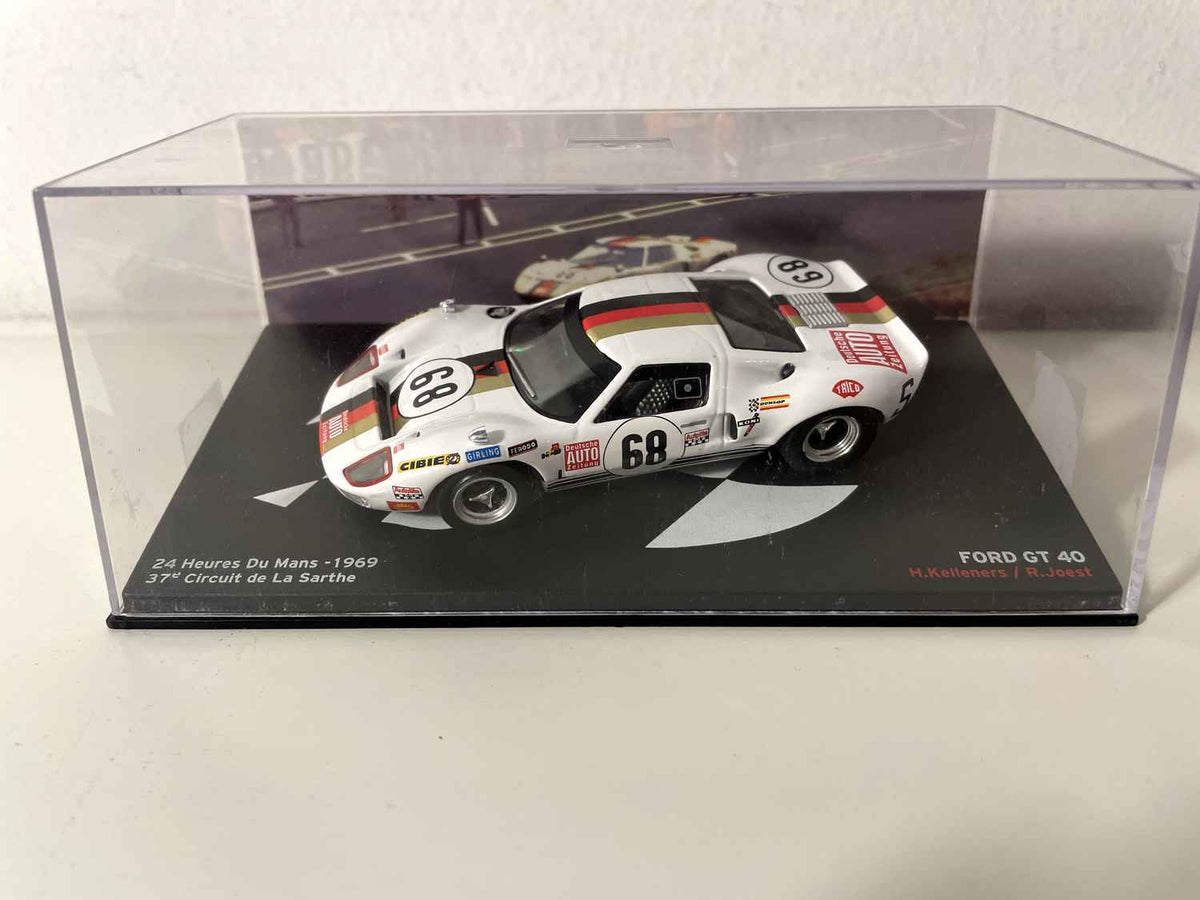 Ford GT40 witte nummer 68 - 24 uur van Le Mans 1969