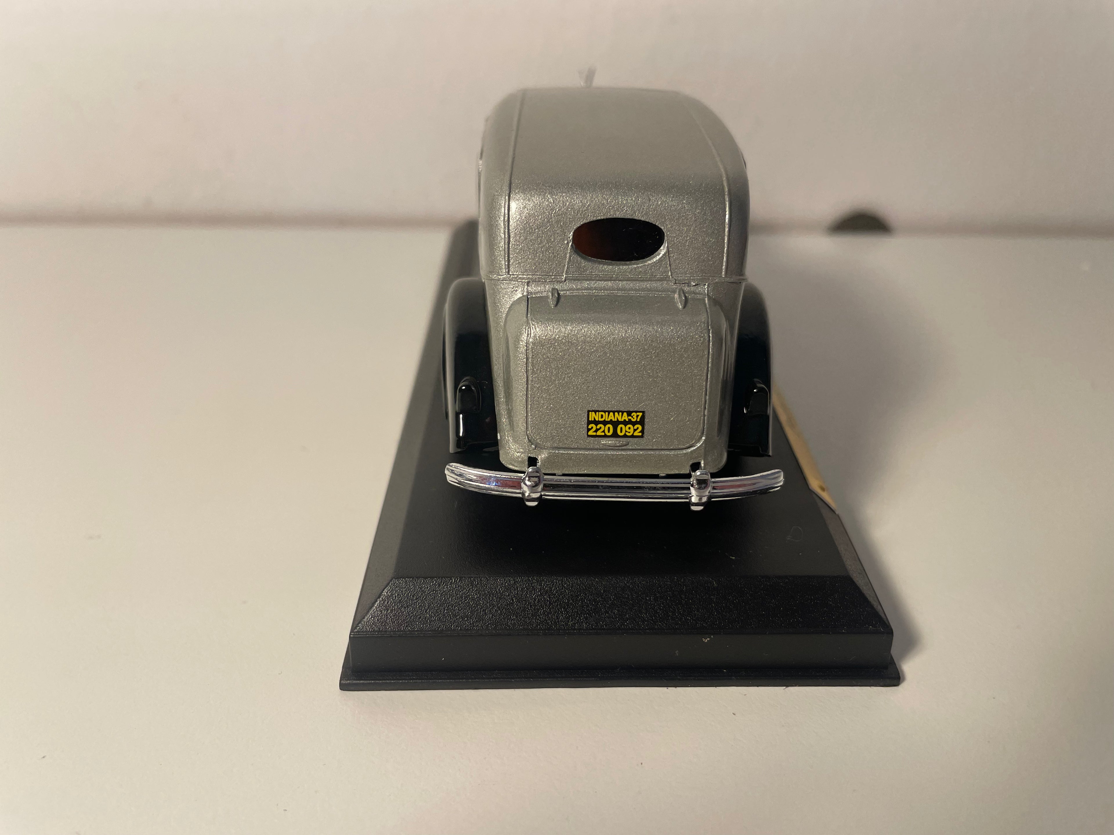 1937 Packard Super Eight Sedan Gray (American Car)