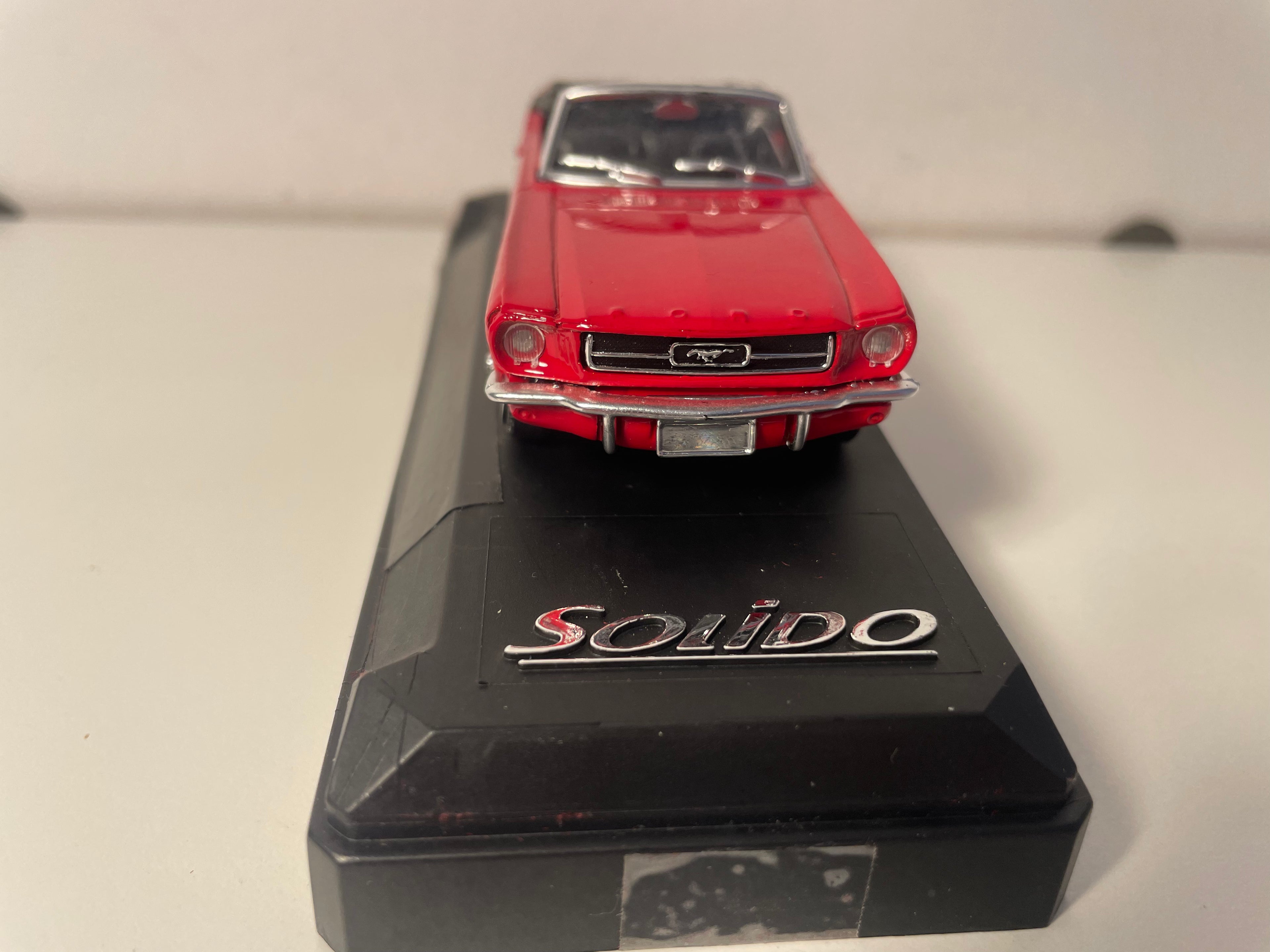 1964 Red Ford Mustang - Solido