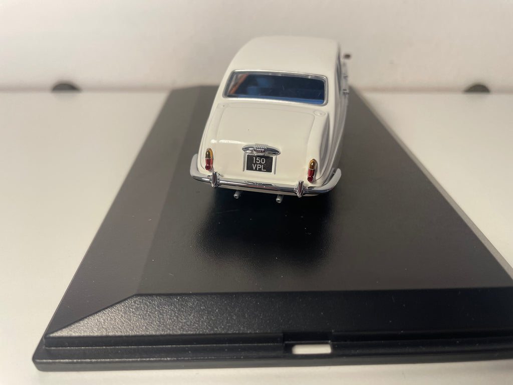 Daimler DS 420 biała (kremowa) - pudełko prostokątne