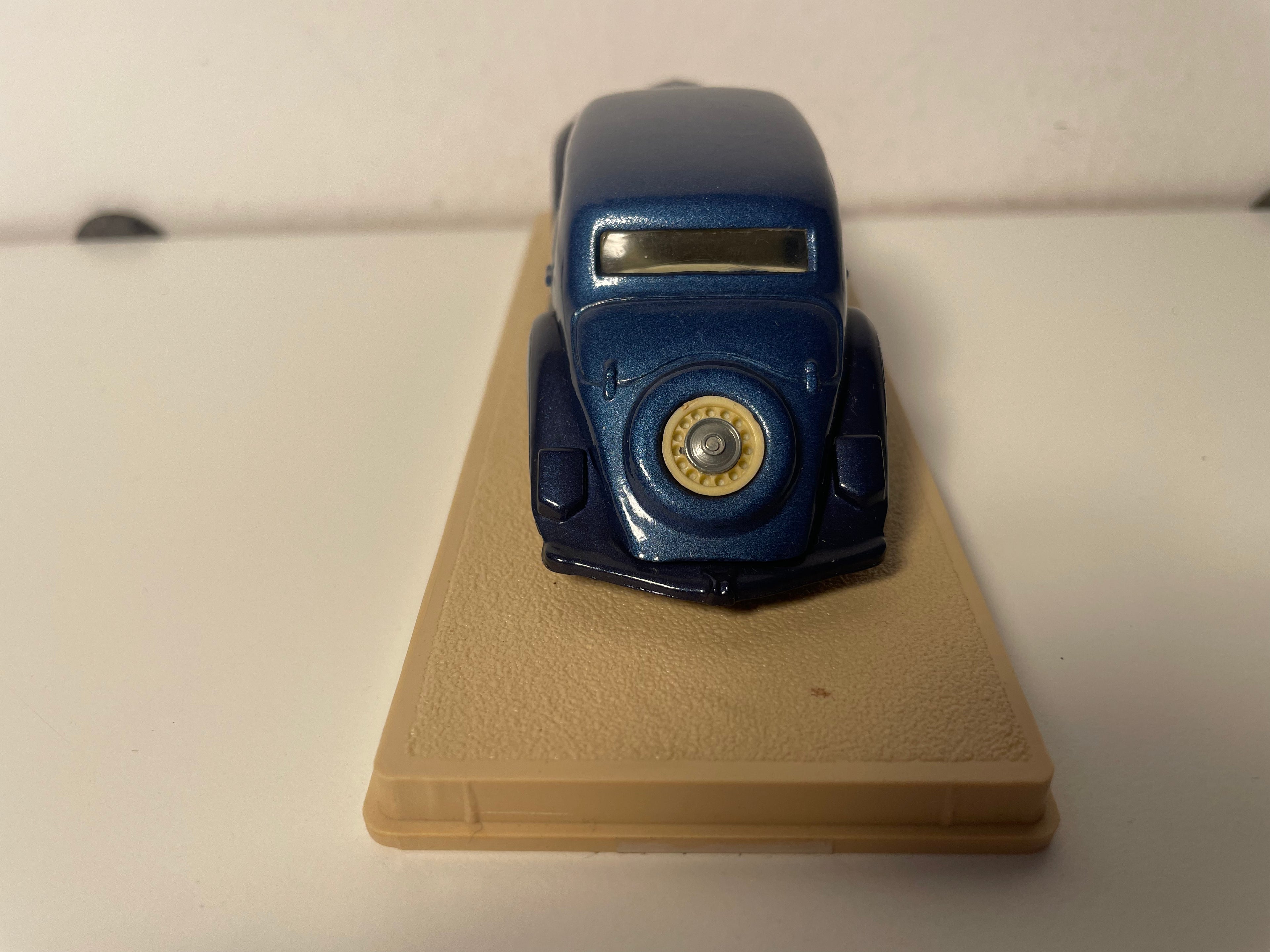 Panhard Dynamique bloo vun 1937 - ELIGOR