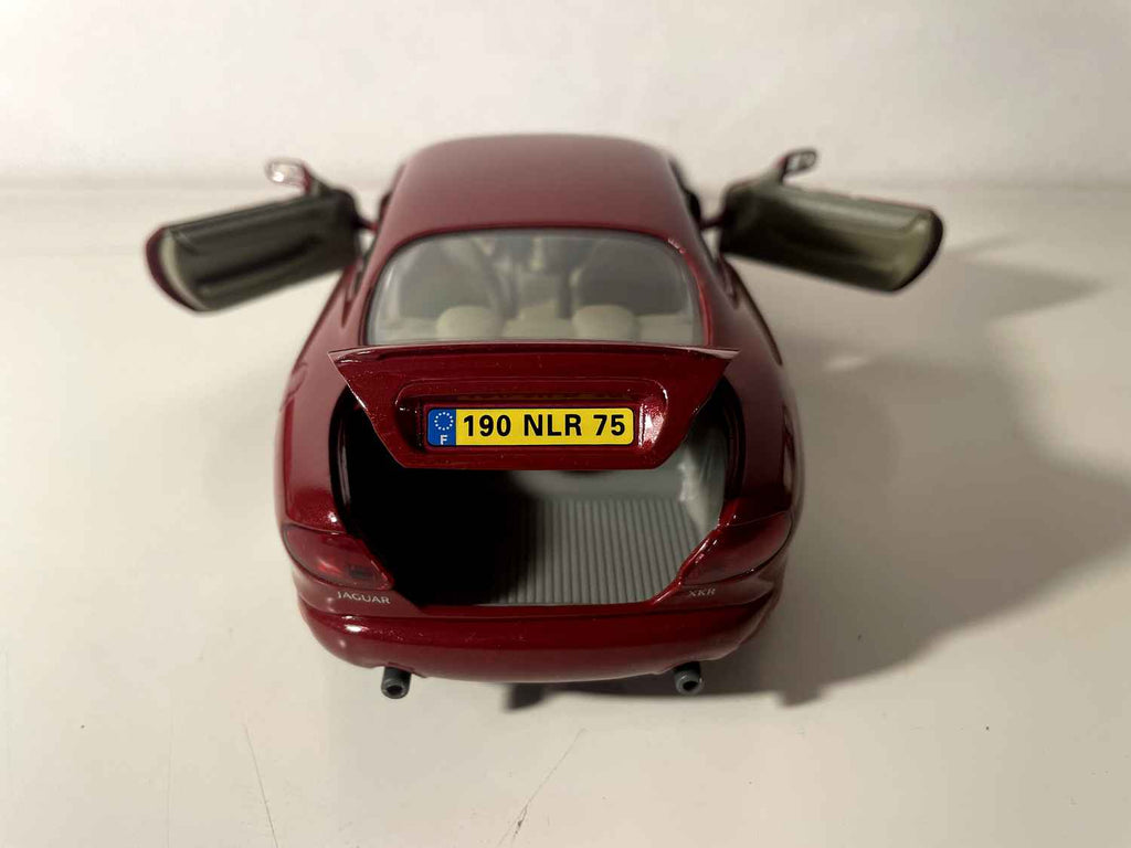 Jaguar XKR Bordeaux - Solido (1/18 scale)