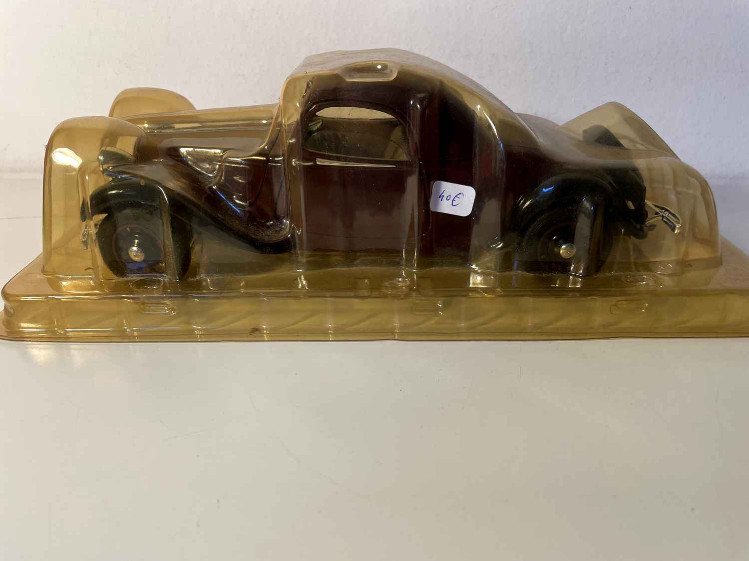 Citroën Traction 11B Bordeaux von 1938 - Solido (1/18 Maßstab)